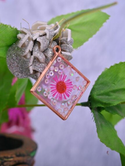 Resin Flower Pendent For Girls/Women