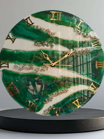 "Elegant marble effect resin wall clock featuring realistic veining, a high-gloss finish, and minimalist hands, perfect as a sophisticated and functional décor piece for any room."