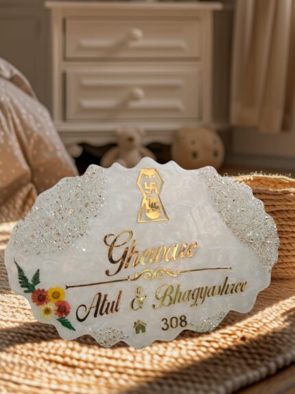 18 inch oval resin nameplate with customized name, handmade glossy resin name board for home entrance